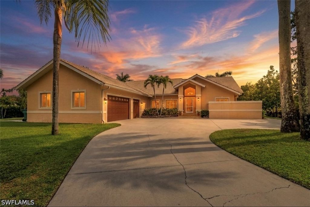 6020 Green Blvd, Naples