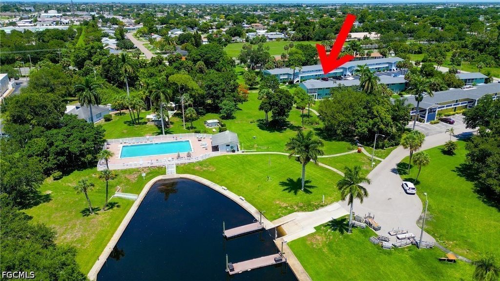 1215 Tropic Ter, North Fort Myers