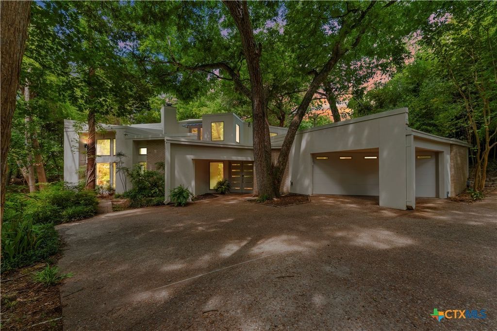 3001 White Oak Drive, Temple