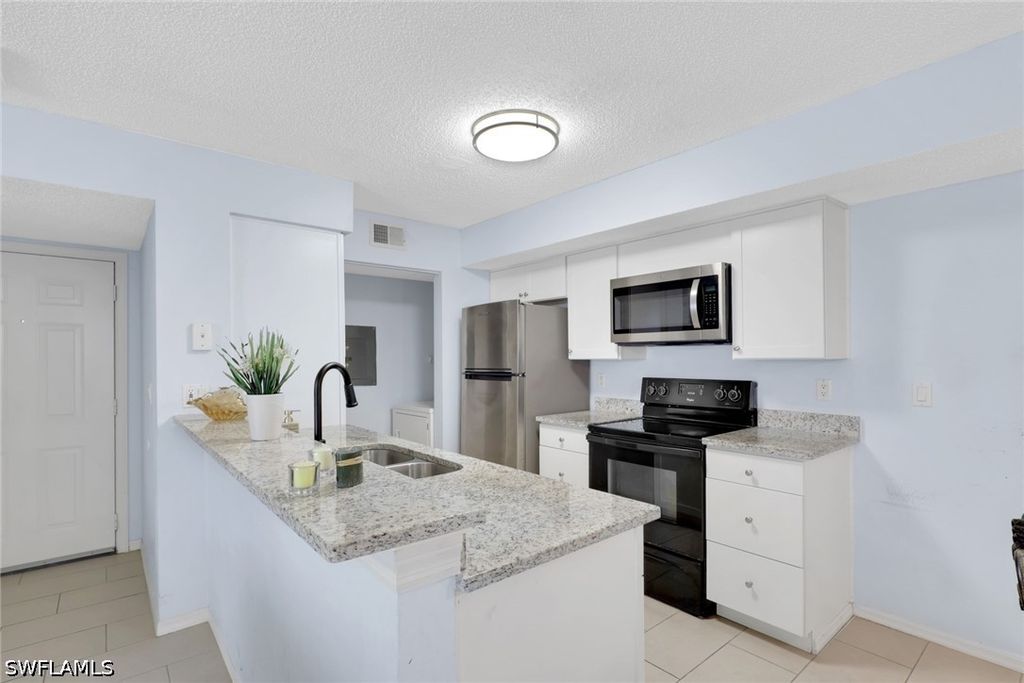 2214 Arbour Walk Cir 2012, Naples