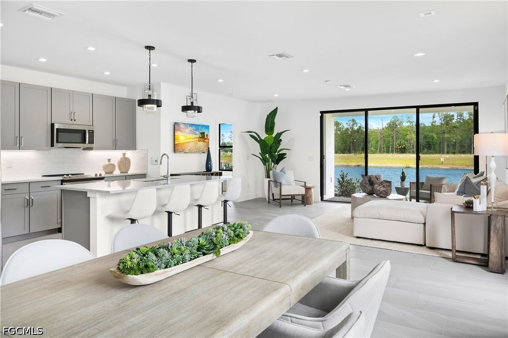 10943 Salt Bay Way, Fort Myers