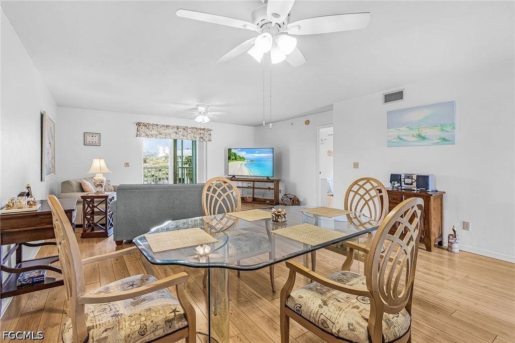 4591 Bay Beach Ln 393, Fort Myers Beach