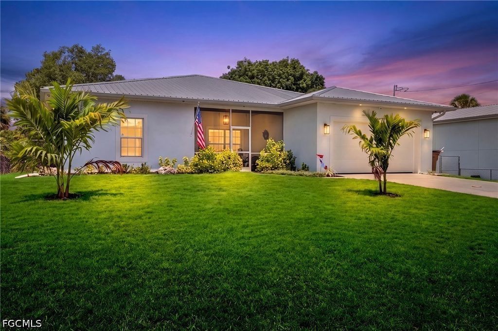 6011 Jadestone Ave, Fort Myers
