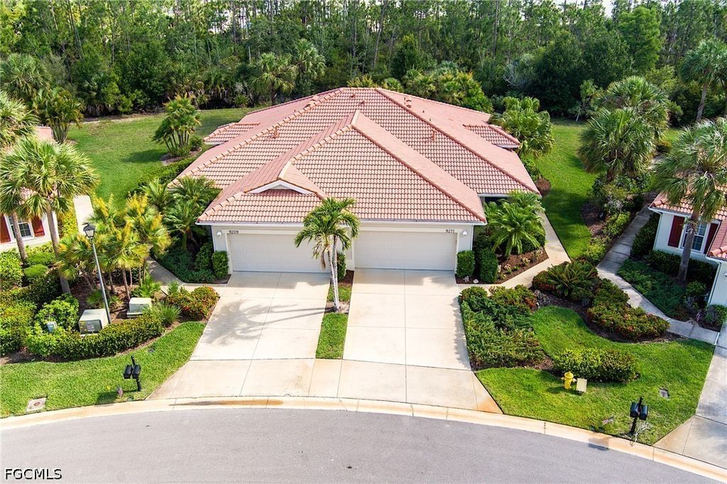 9211 Aviano Dr, FORT MYERS
