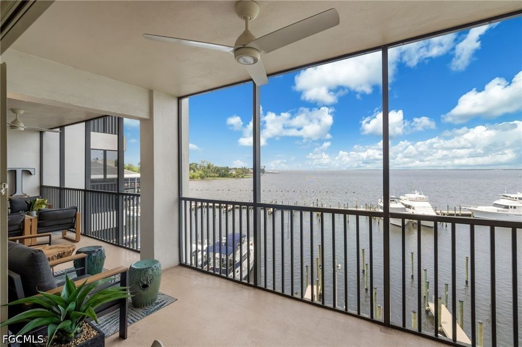 1920 Virginia Ave 403, FORT MYERS