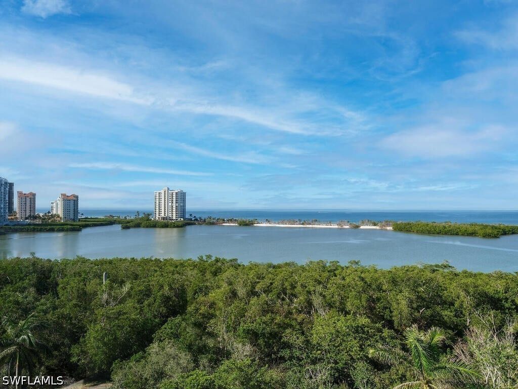 5555 Heron Point Dr 902, Naples