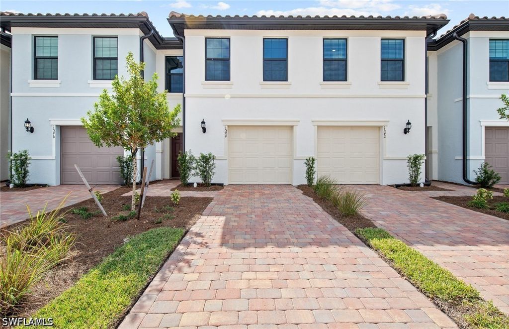 1554 Lake Jessup Cir, Cape Coral