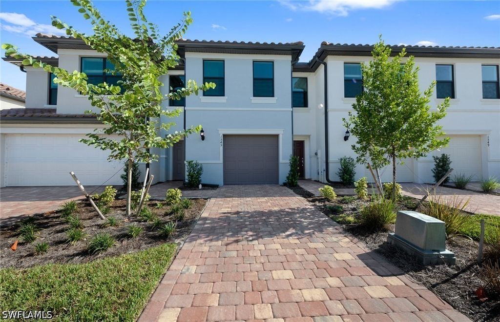 1552 Lake Jessup Cir, Cape Coral