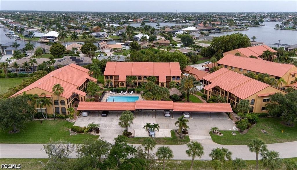 5510 Sw 4th Pl 305, CAPE CORAL