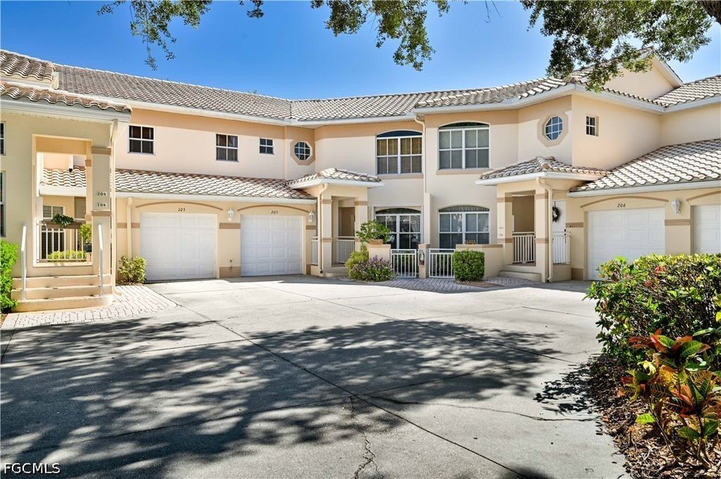 28060 Palmas Grandes Ln 105, Bonita Springs
