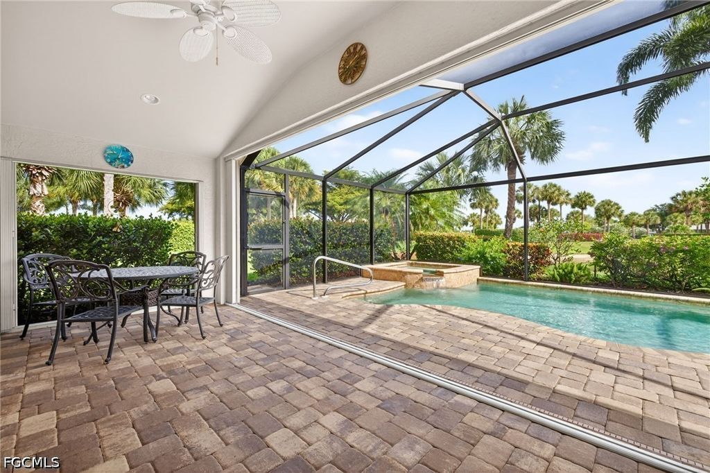 9550 Hemingway Ln, FORT MYERS