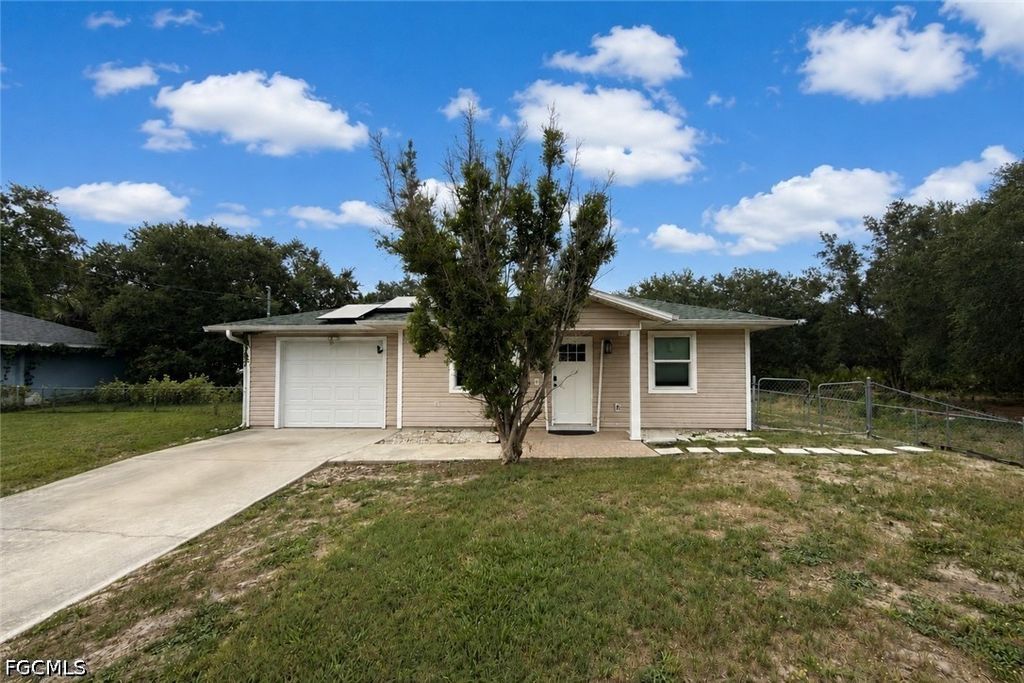 2510 66th St W, Lehigh Acres