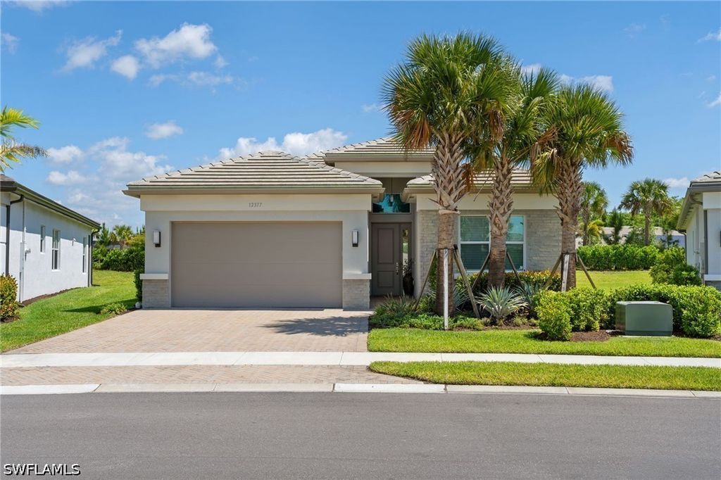 12377 Dahlia Ct, NAPLES