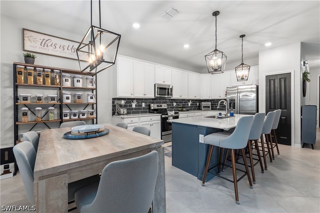 2639 Scarlet Way, Naples