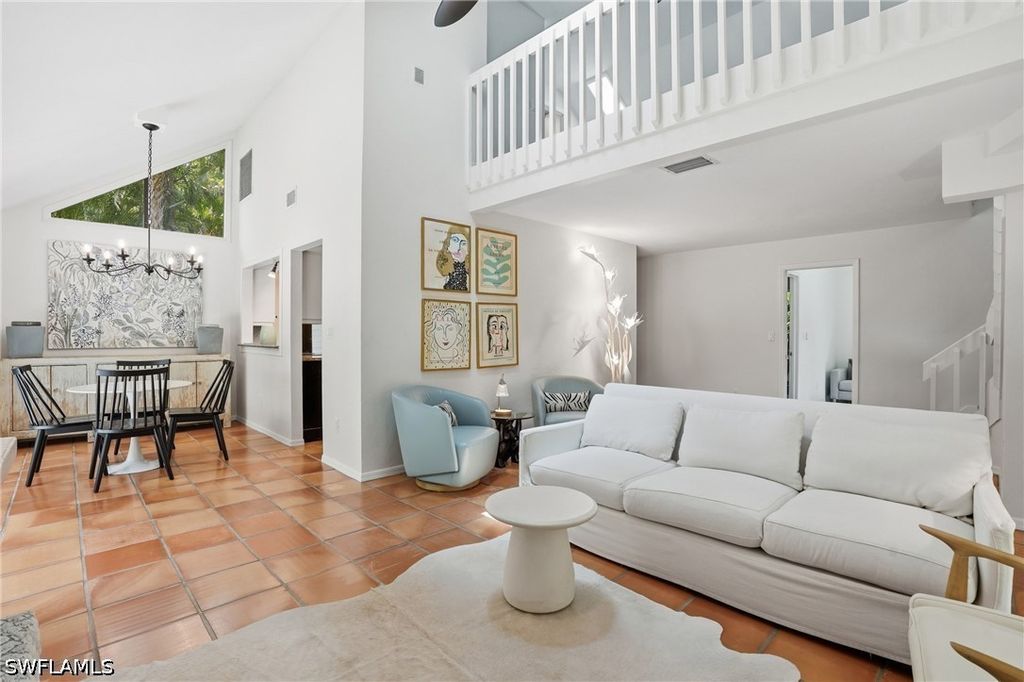 1245 Solana Rd, Naples