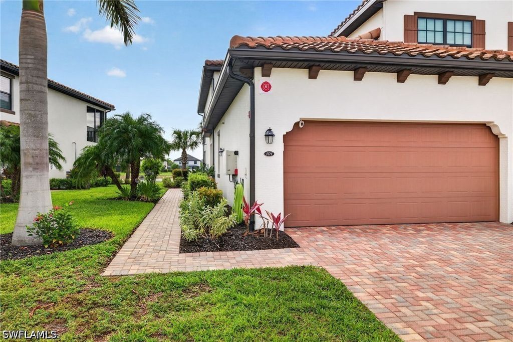 12020 Hawthorn Lake Dr 101, Fort Myers