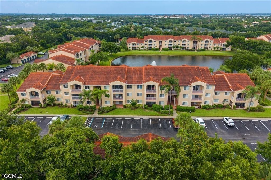 1590 S 42nd Cir 209, VERO BEACH