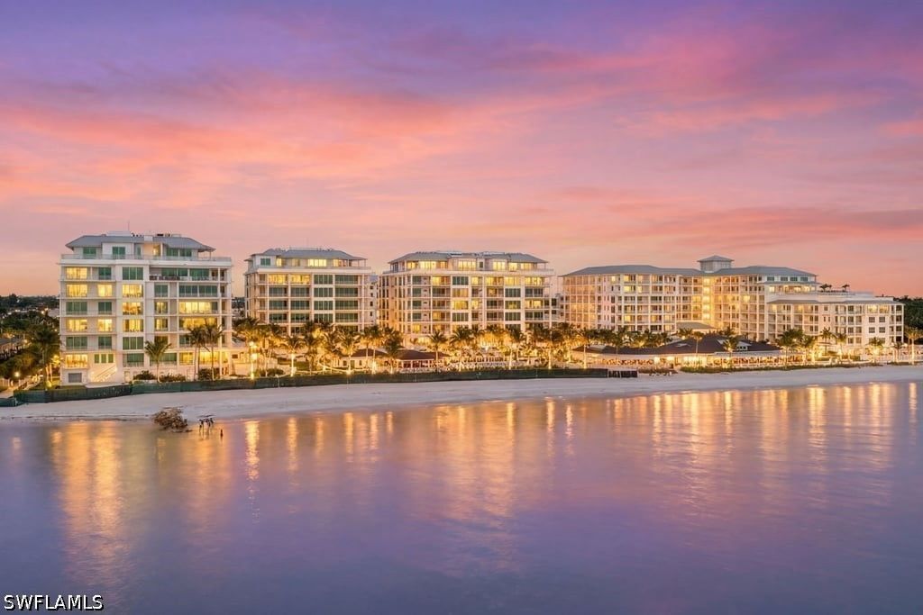 901 Gulf Shore Blvd N C-304, Naples