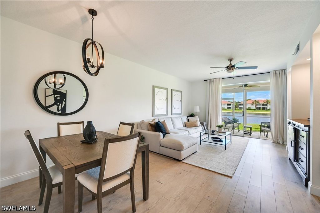 6650 Huntington Lakes Cir 102, Naples