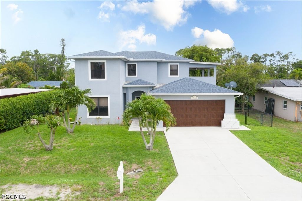 2360 Burton Ave, Fort Myers