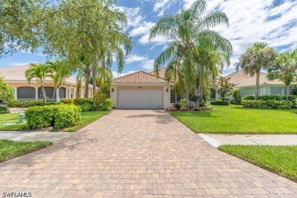 7911 Portofino Ct, NAPLES