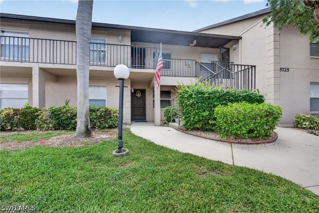 5725 Foxlake Dr 5, North Fort Myers