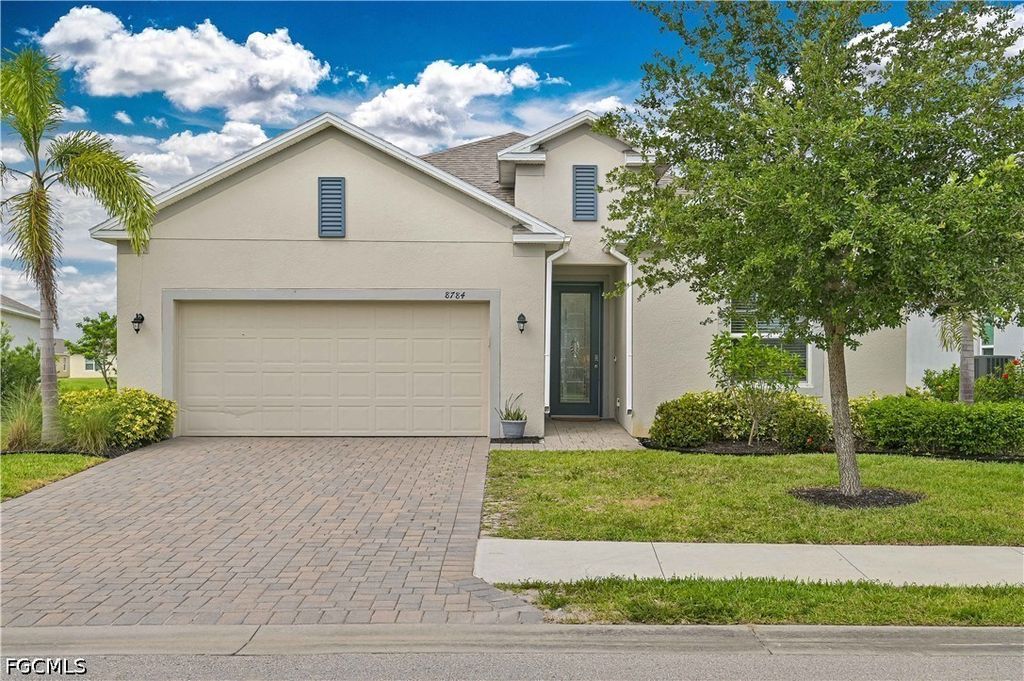 8784 Cascade Price Cir, North Fort Myers