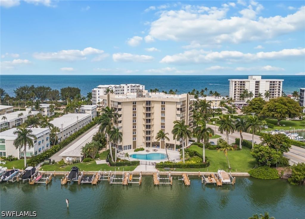 2150 Gulf Shore Blvd N 411, Naples