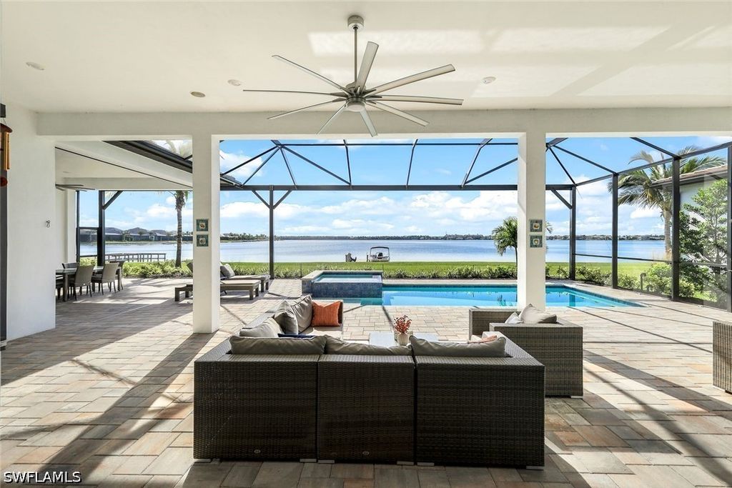 11401 Venetian Lagoon Dr, Fort Myers
