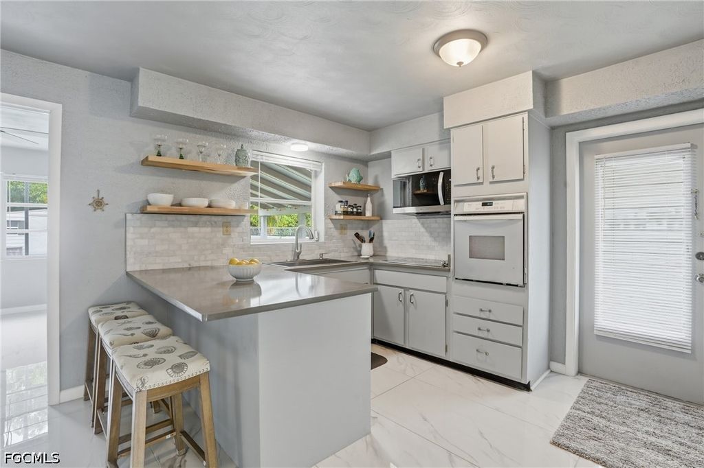 372 Altamont Ave, Fort Myers