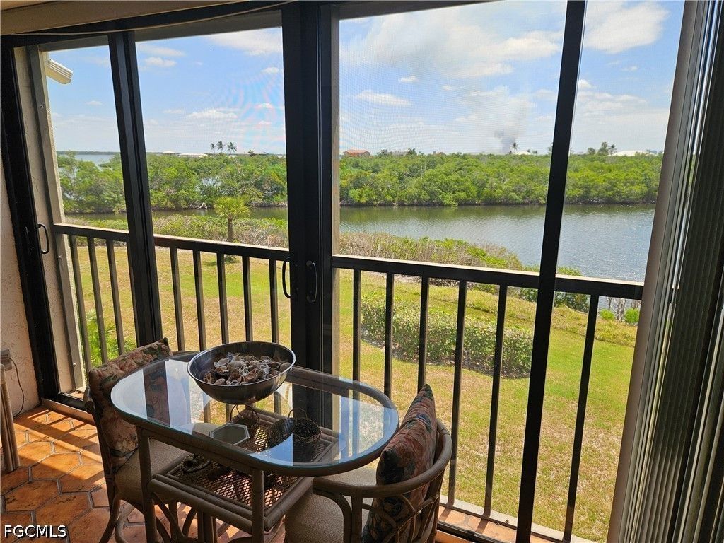 21470 Bay Village Dr 244, Fort Myers Beach
