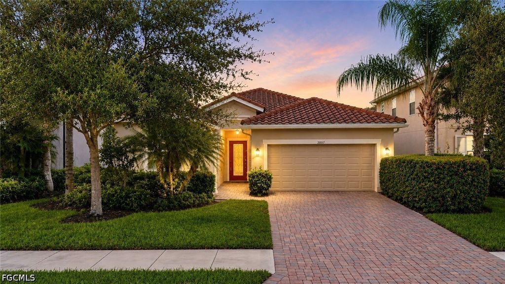 2007 Parson St, Naples