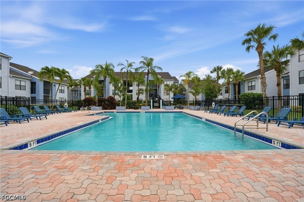 13515 Eagle Ridge Dr 525, Fort Myers