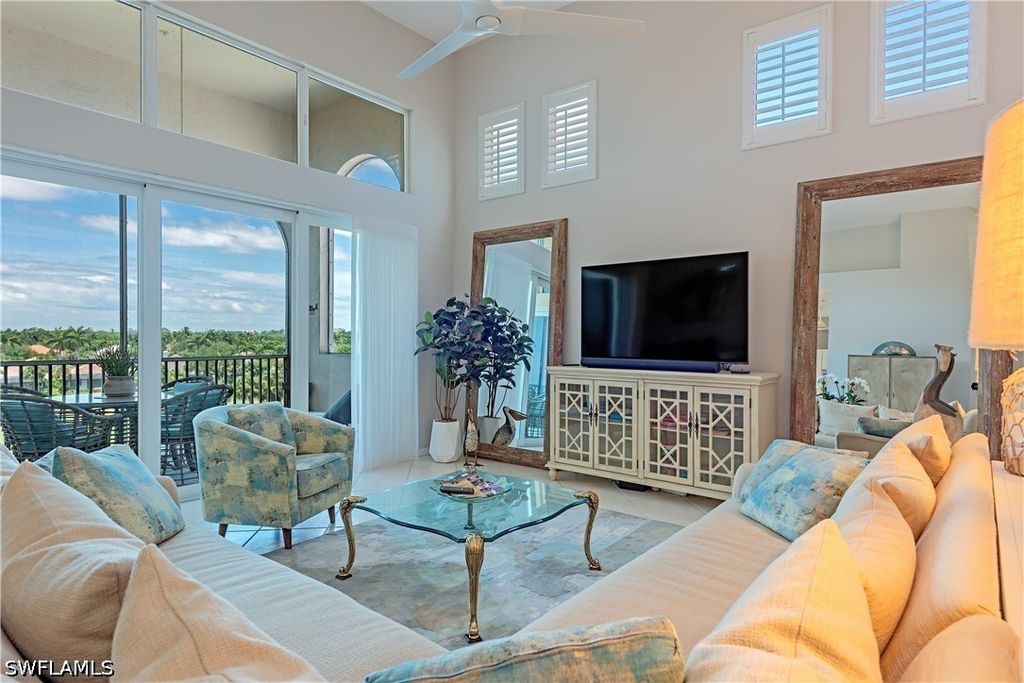 1590 Clermont Dr K-403, Naples