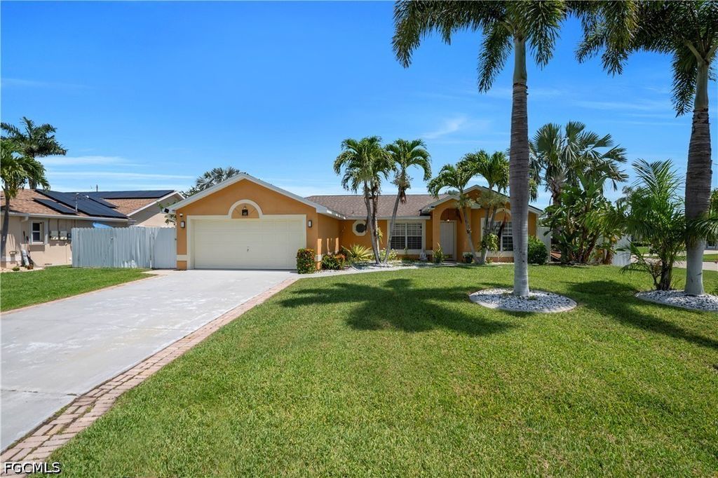 427 Se 19th Ter, CAPE CORAL