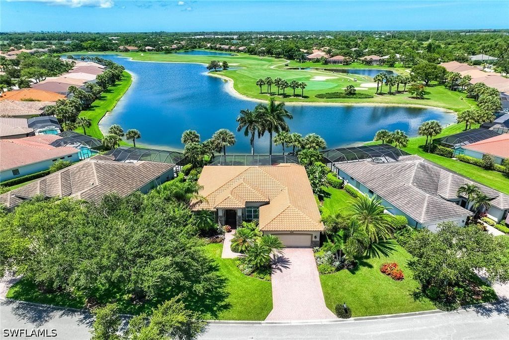 8793 Mustang Island Cir, Naples