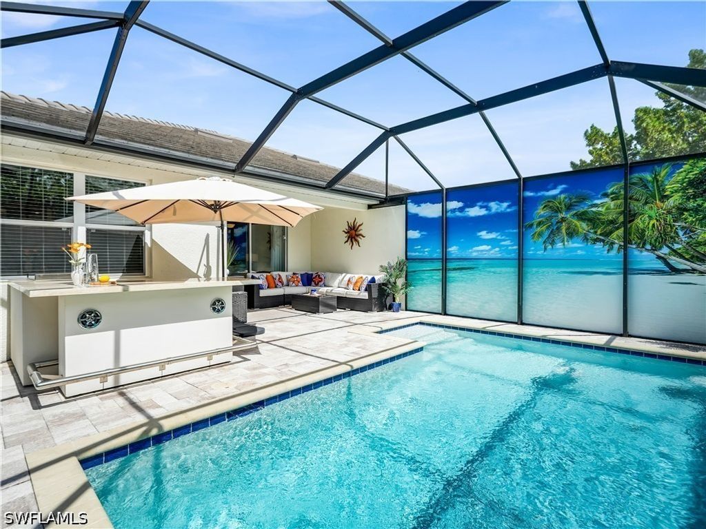 14695 Edgewater Cir, Naples