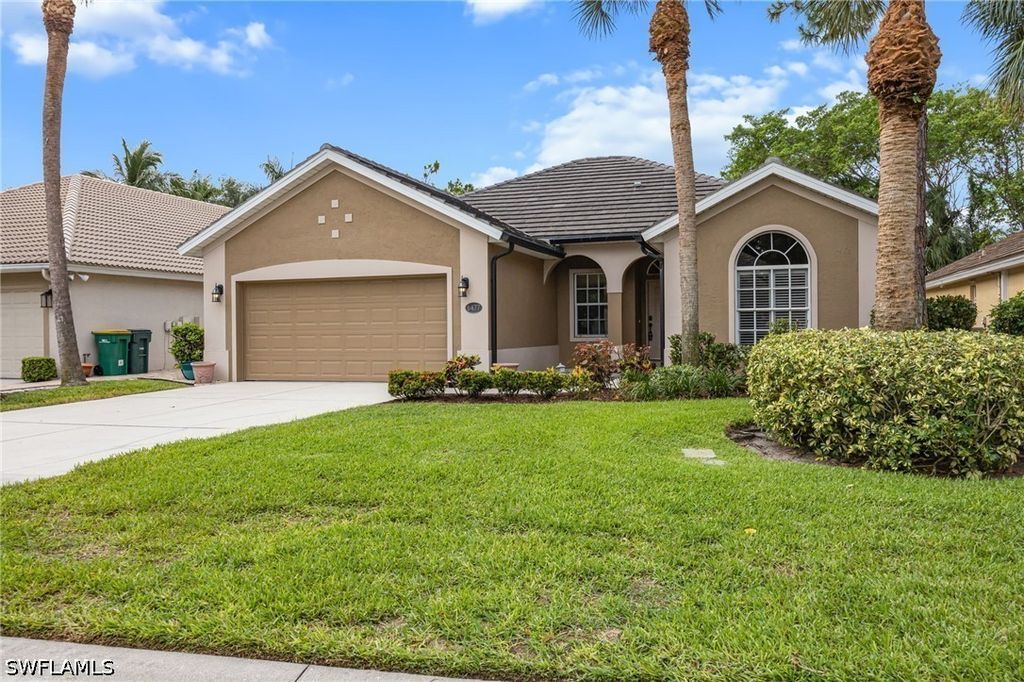 6477 Autumn Woods Blvd, Naples