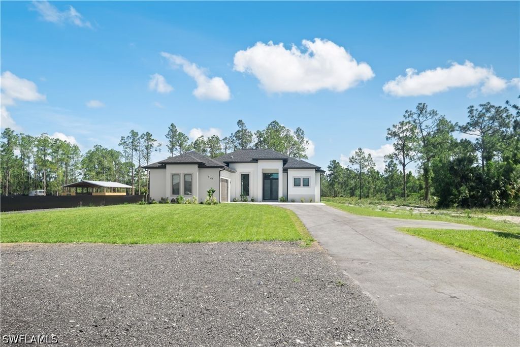 2767 39th Ave Ne, Naples