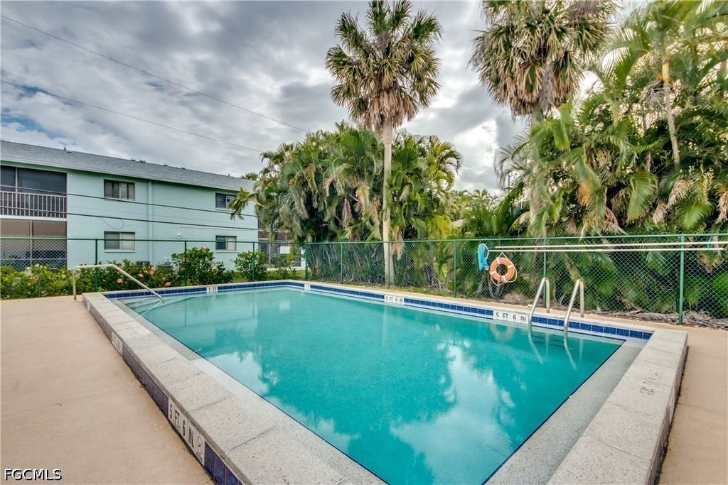 4904 Vincennes Ct 108, Cape Coral