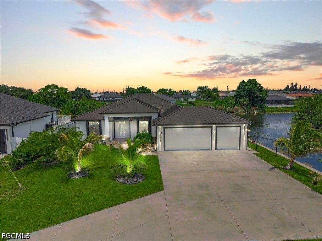 509 Ne 5th Ter, CAPE CORAL