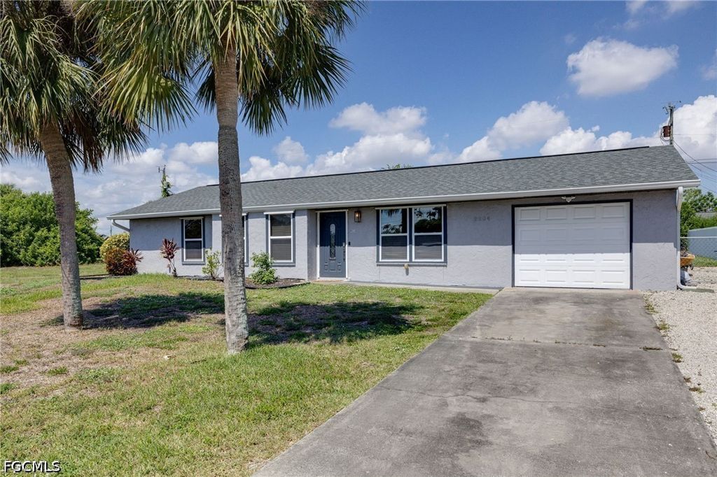2204 Ne 15th Pl, CAPE CORAL