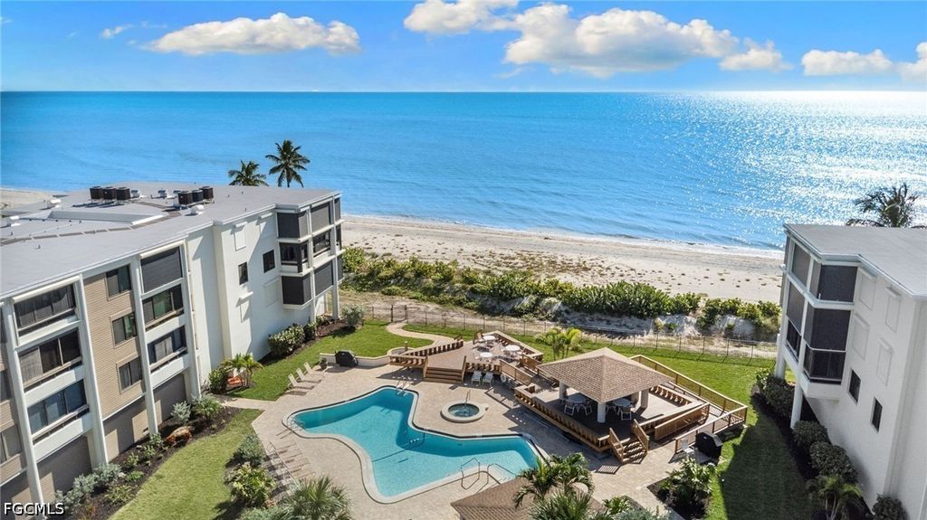 2777 W Gulf Dr 104, Sanibel