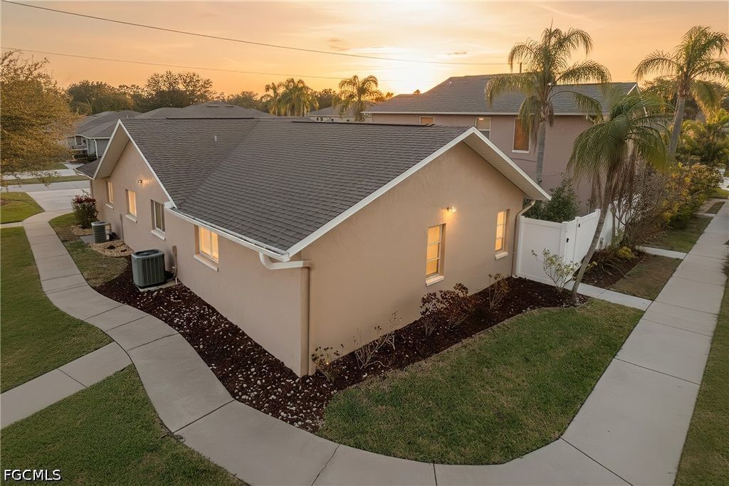 1031 Se 8th Ter 2h, CAPE CORAL