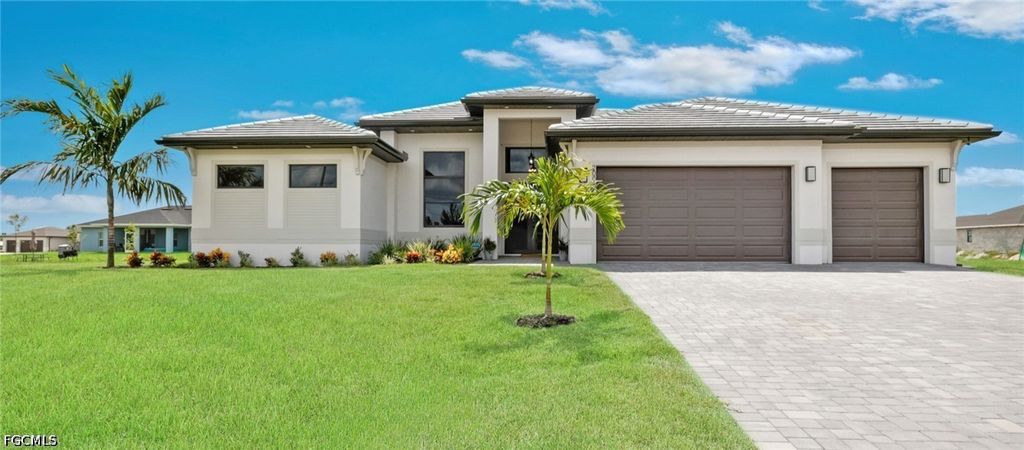 1722 Sw 53rd Ln, Cape Coral