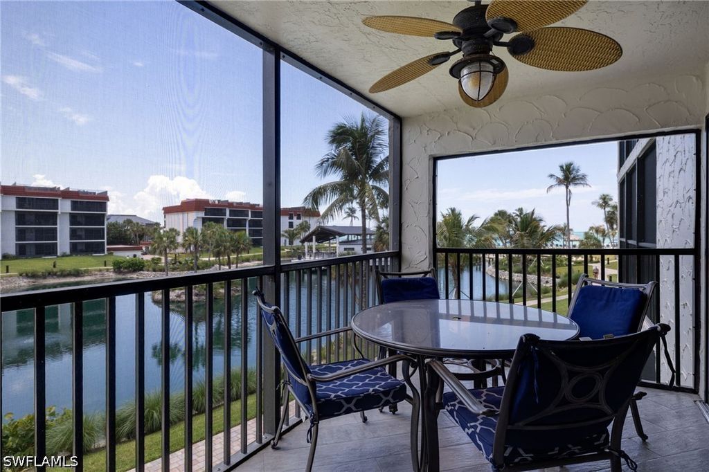 2445 W Gulf Dr B-22, Sanibel
