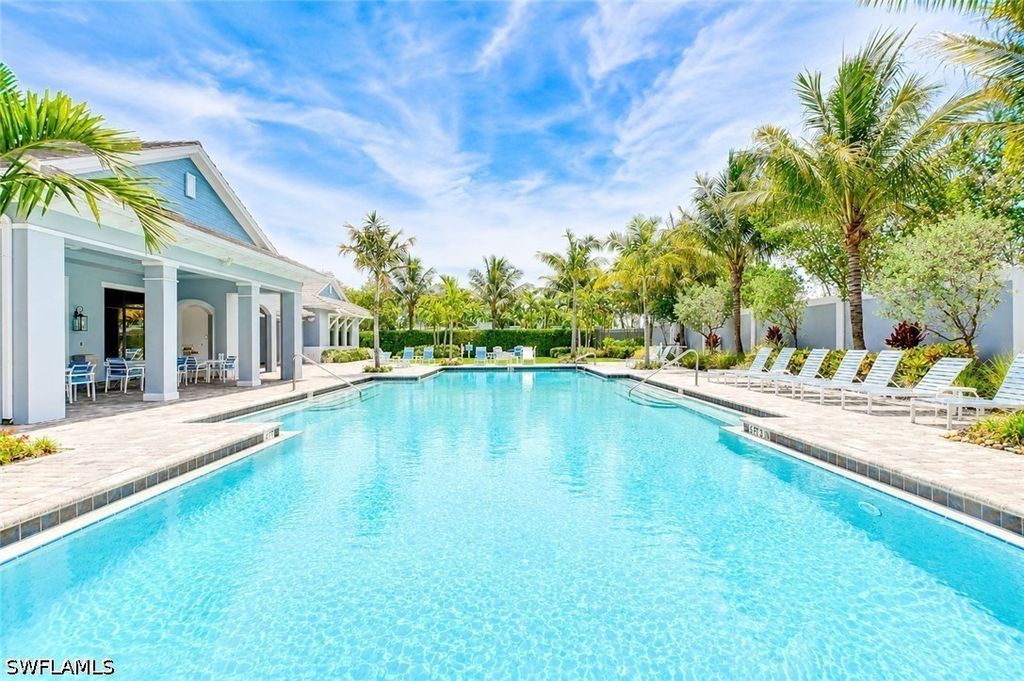 2620 Seychelles Cir 1302, Naples