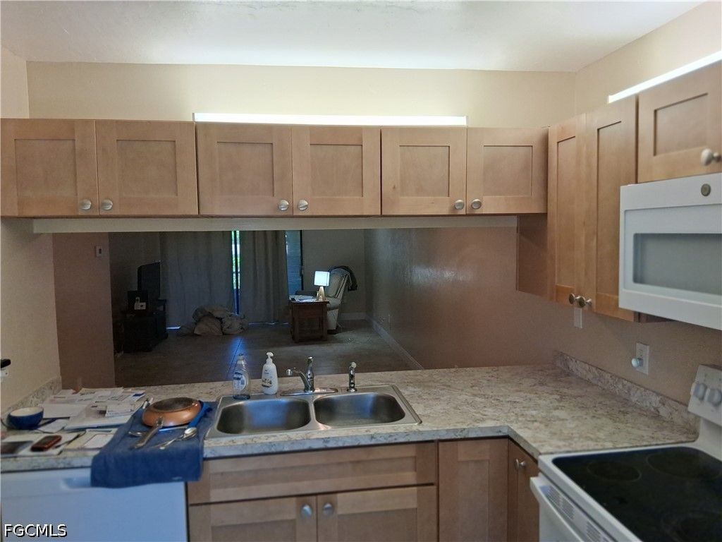 15000 Arbor Lakes Dr E 3, North Fort Myers