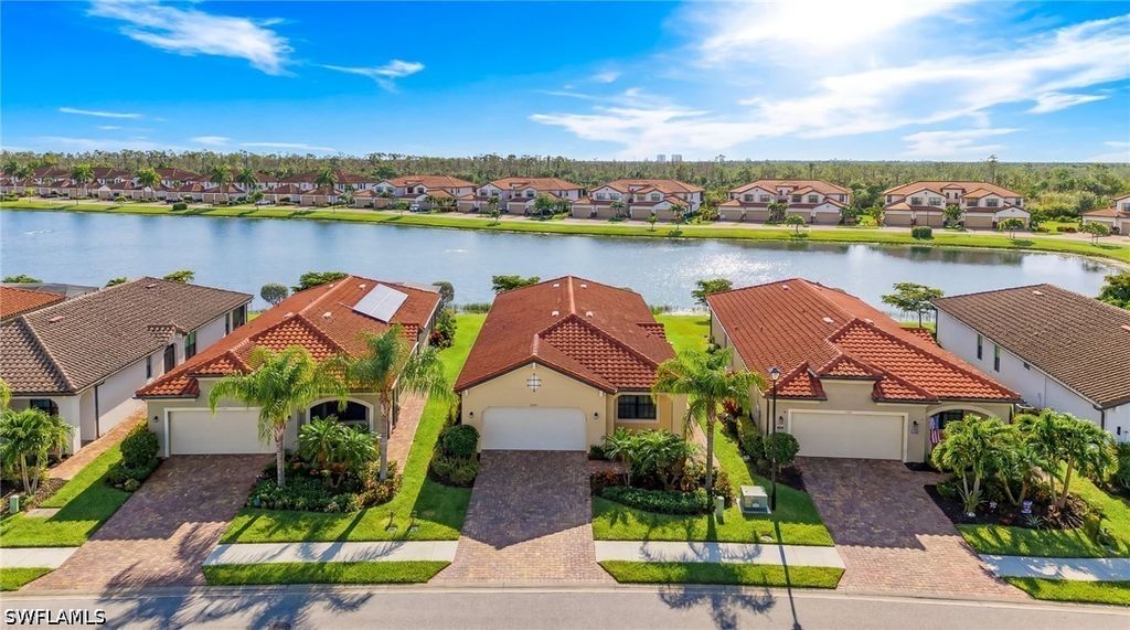 1575 Santiago Cir, Naples