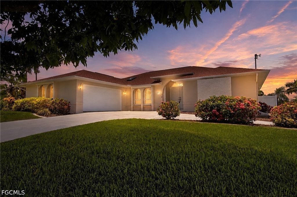 2223 Se 10th Ln, Cape Coral